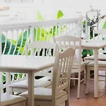 酒店 Odysseas 波利克罗诺