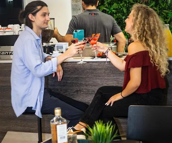 Odysseas 酒店 波利克罗诺