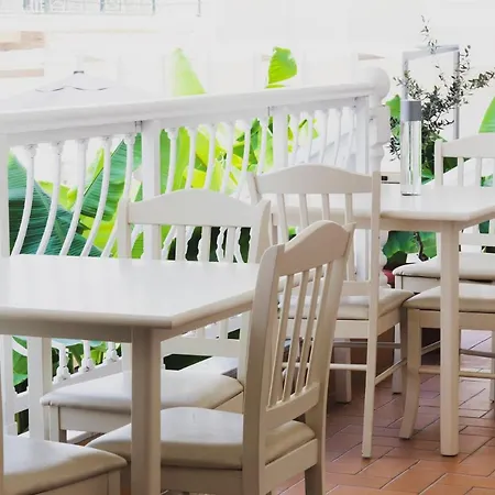 Hotel Odysseas Polychrono