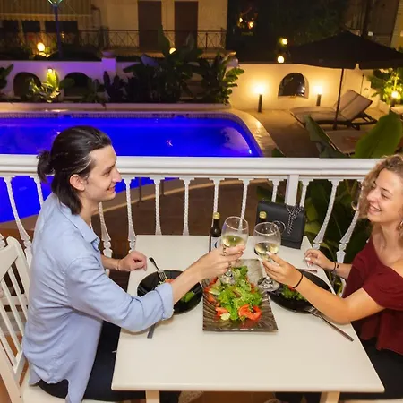 Odysseas Hotel Polychrono