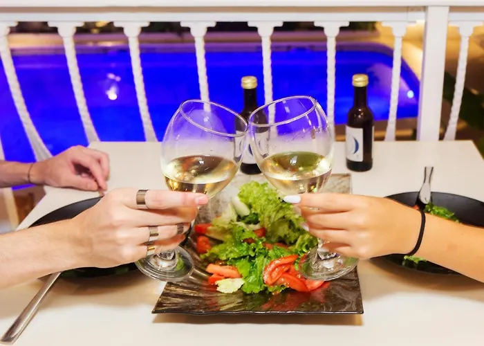 Odysseas 3* Políhrono